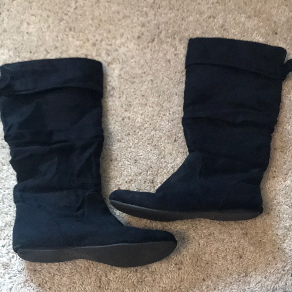 Black boots